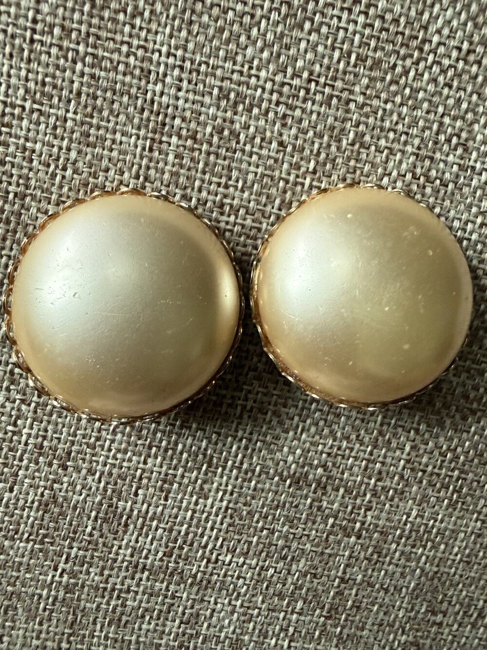 Emmons Button Clip Earrings Gold Tone Round Classic Retro Old Money Minimalist